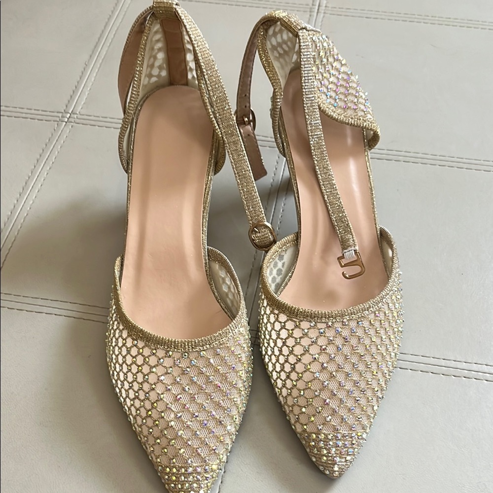 Elegant Gold Women's Heels NEW sz 40